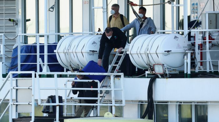 Hantavirus cruise ship arrives in Rotterdam, crew quarantined and disinfected