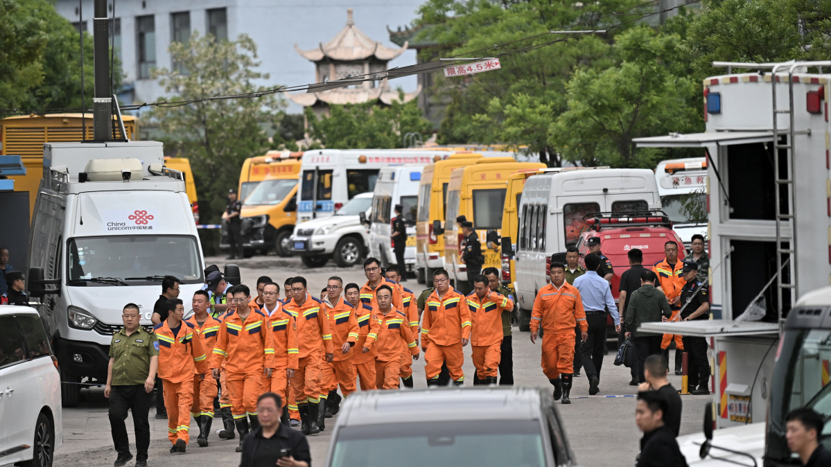 82 miners killed in gas blast at coal mine in northern China