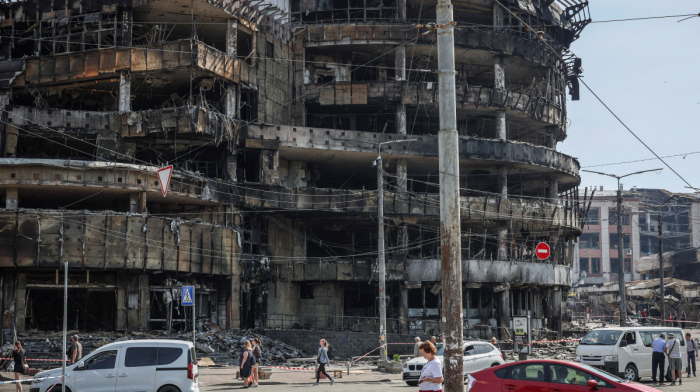 Russia warns foreigners to leave Kyiv as strikes intensify