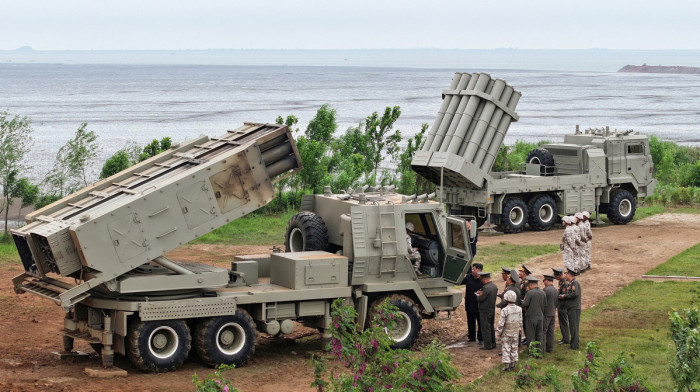 North Korea tests AI-guided missiles in latest weapons display
