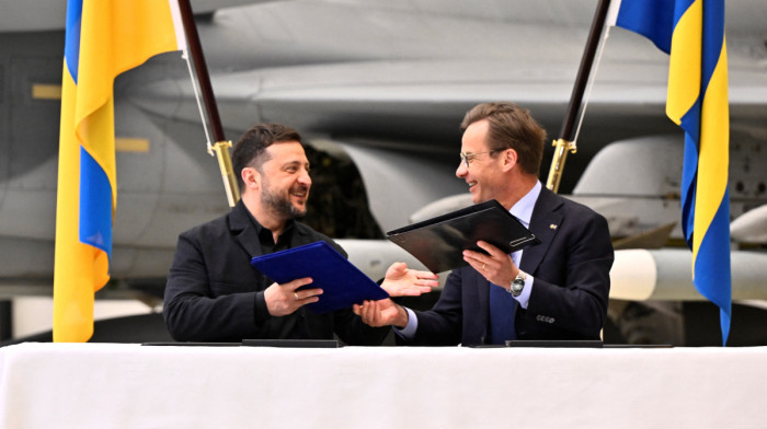 Ukraine to receive Swedish Gripen fighter jets in major air force boost
