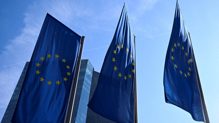 Europeans favour EU foreign policy independent of U.S., survey finds