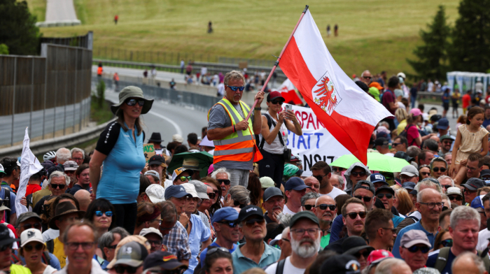 Protesters shut key route in Austria over truck and tourist congestion