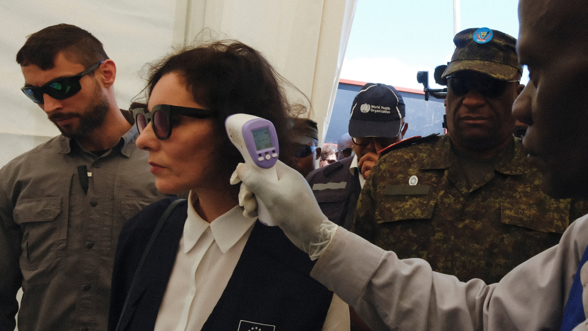 U.S. urges Europe to impose Ebola travel restrictions ahead of World Cup