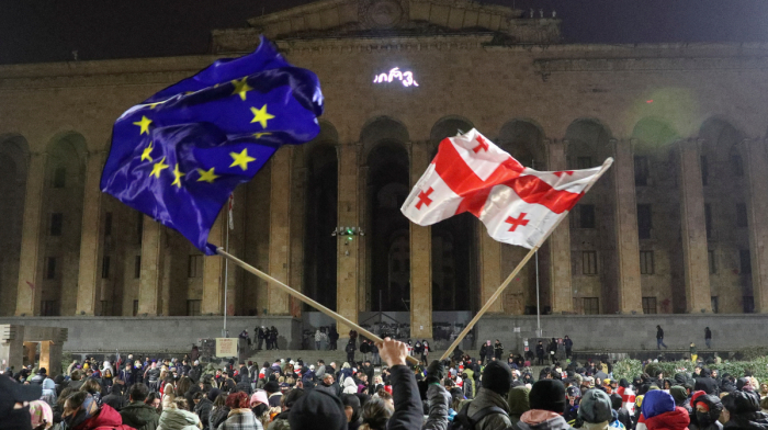 Georgia and EU open visa talks as tensions deepen