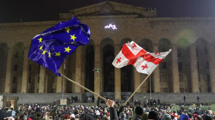 Georgia and EU open visa talks as tensions deepen