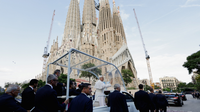 Sagrada Familia reaches new heights with Pope Leo's blessing