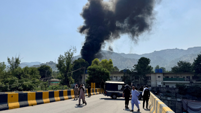 Pakistan military helicopter crash kills all on board in Kashmir
