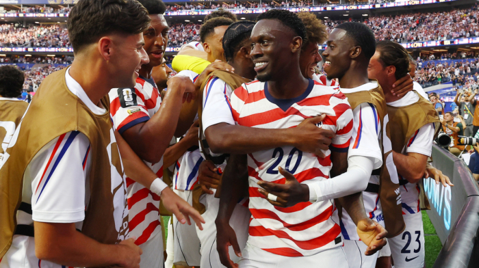 U.S. overpower Paraguay 4-1 in their World Cup opener
