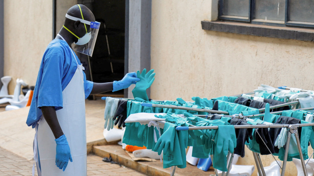 Uganda criticises travel restrictions over Ebola outbreak