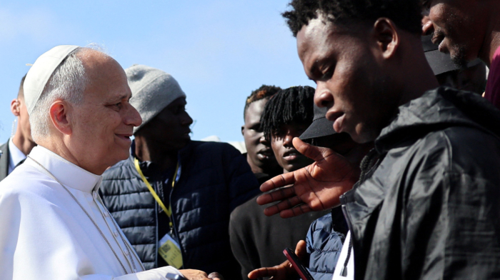 Spain receives 900,000 applications under migrant scheme