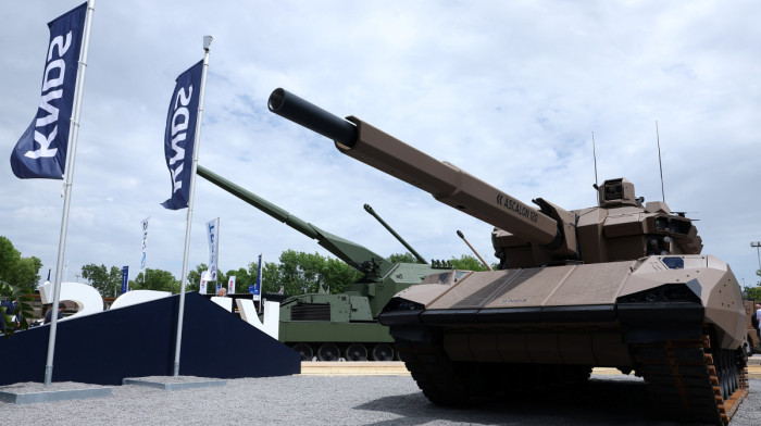 KNDS unveils CAPINT tank as Franco-German replacement project stalls