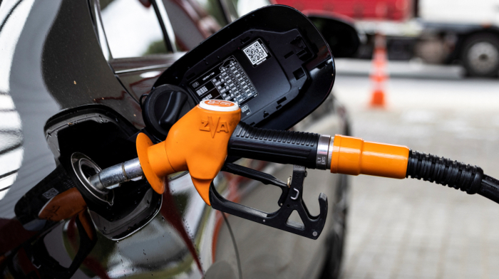 Russia slashes fuel quality rules to stave off shortages, Kommersant reports