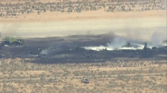 Eight killed as U.S. Air Force B-52 crashes in California
