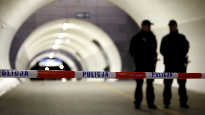 Poland investigates far-right patrols targeting foreigners in Warsaw