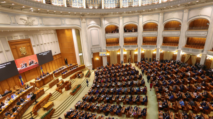 Romania PM-designate Vestea fails confidence vote, deepening political crisis