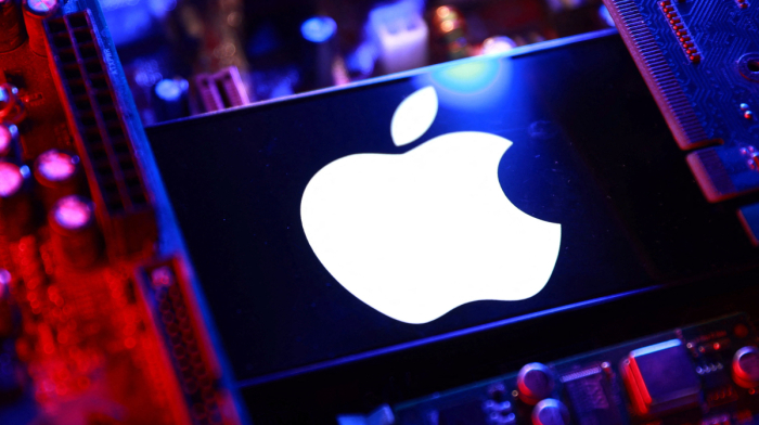 Apple faces £3bn lawsuit over iCloud in UK