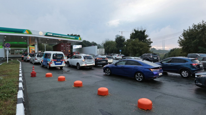 Russia in talks with Kazakhstan over petrol after refinery disruptions