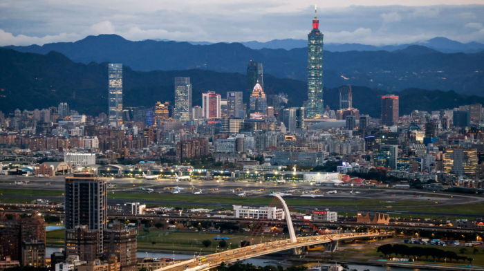 China urges U.S. to avoid official contact with Taiwan
