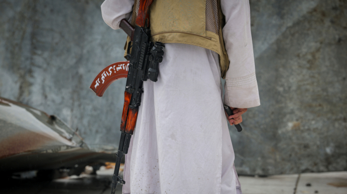 Taliban smartphone ban for civil servants raises fears over access to information