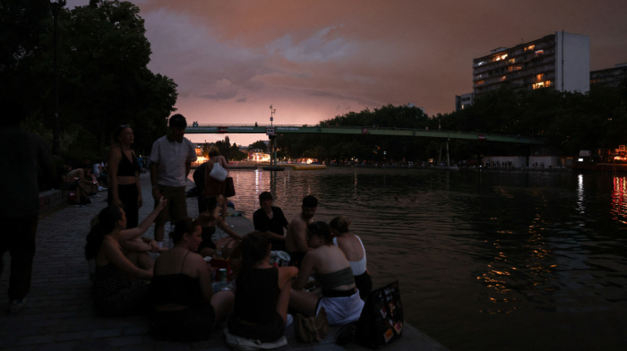 France heatwave overwhelms funeral services as deaths surge