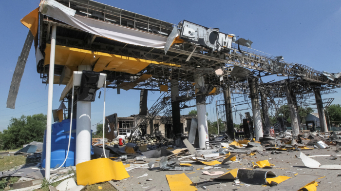 Moscow claims territorial gains while Kyiv steps up long-range attacks