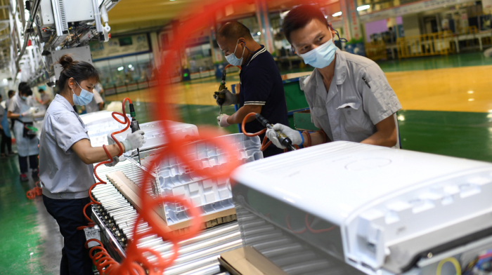 Heatwave and tariffs drive twin export boom for Chinese manufacturers