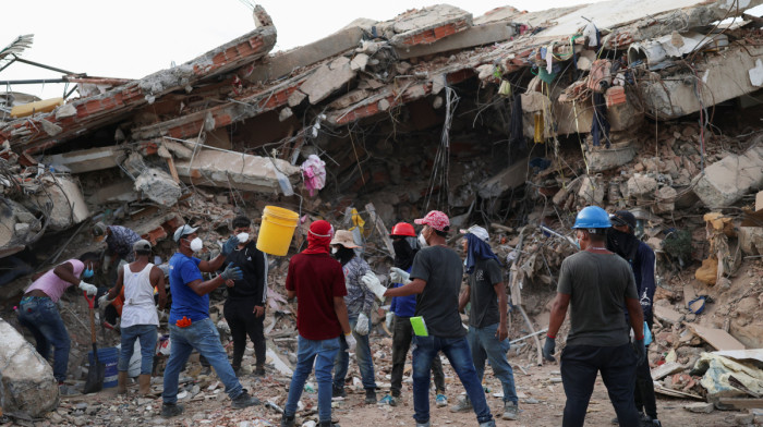 Venezuela death toll rises to nearly 3,000, survivor recounts days beneath the rubble