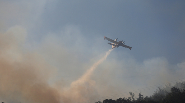 10,000 evacuated as wildfire rages across southwest France