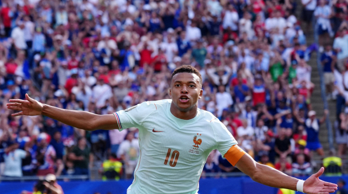 Mbappe fires France past Morocco into World Cup semi-finals