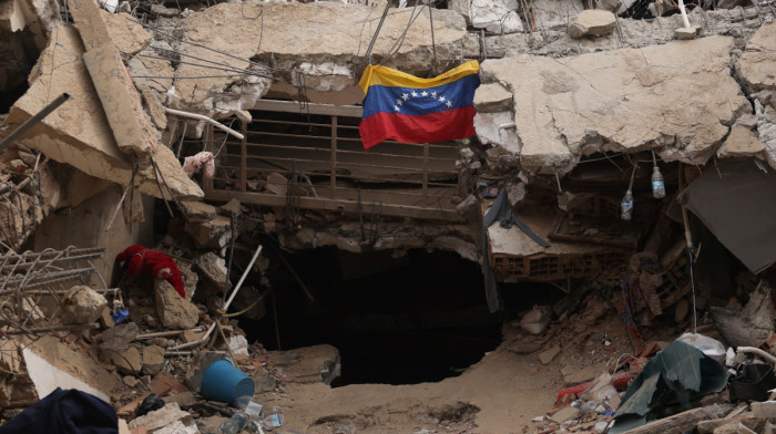 Crowded shelters, poor sanitation threaten Venezuela quake survivors