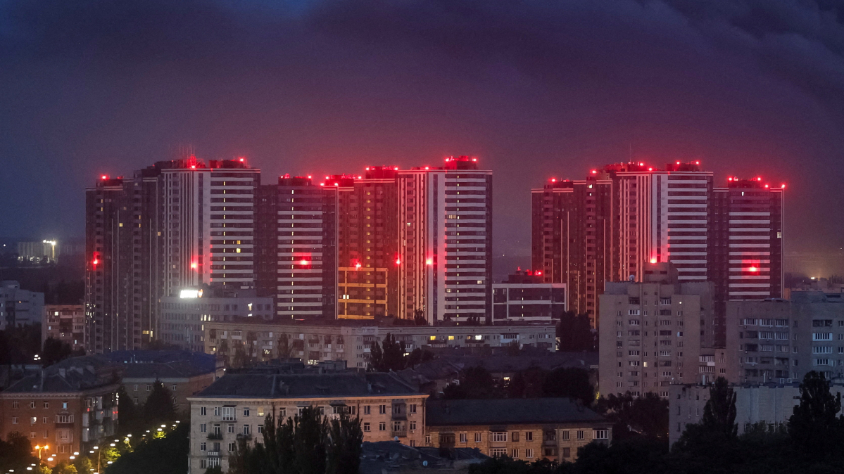 Russian strikes kill 8 across Ukraine, Kyiv seeks faster arms deliveries