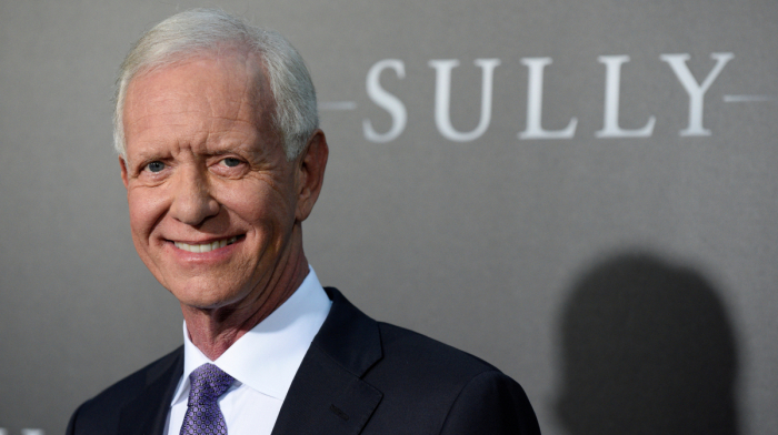 'Miracle on the Hudson' pilot reveals early Alzheimer's diagnosis
