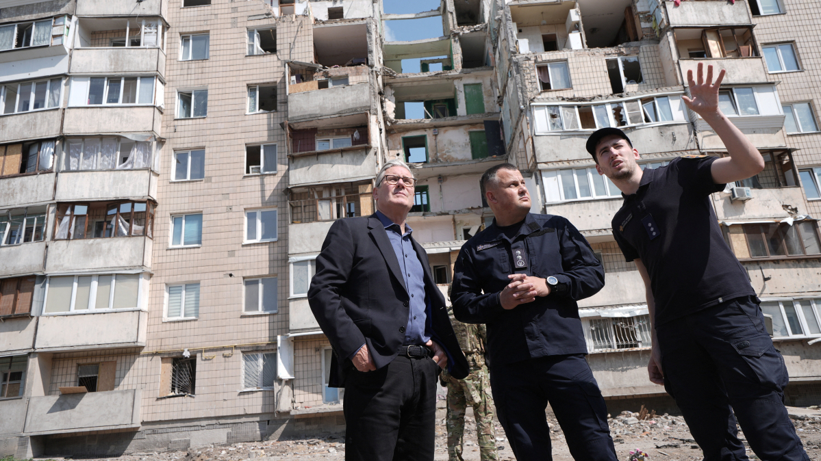 Starmer promises continued UK support for Ukraine on final Kyiv visit