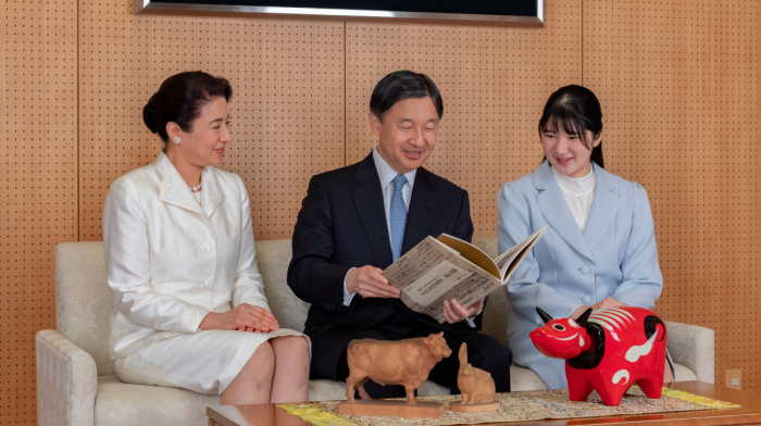Japan approves imperial law changes while keeping male-only succession