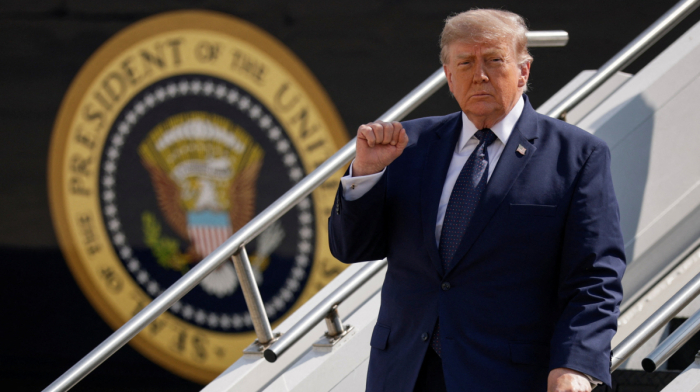 Trump blames Canada for wildfire smoke, says pollution costs will be added to tariffs