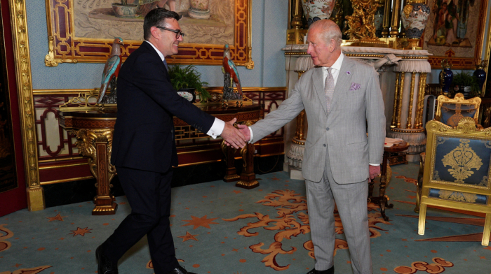Andy Burnham becomes British Prime Minister after meeting with King Charles