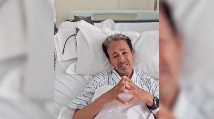 Indian activist ends hunger strike as India begins talks with youth protest leaders