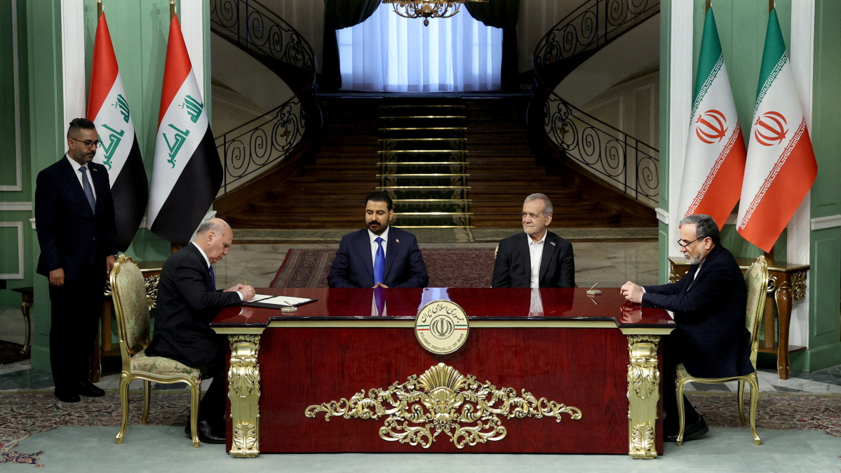 Iran and Iraq sign wide-ranging agreements to deepen trade and security ties