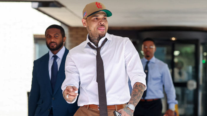 Chris Brown pleads guilty to affray after London nightclub incident
