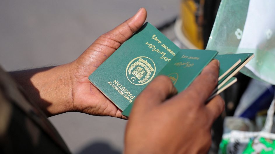 Pakistani businesses warn UAE visa delays threaten trade and investment