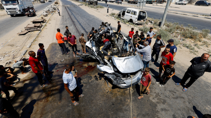 Israeli strikes kill 18 in Gaza as ceasefire efforts face new setbacks