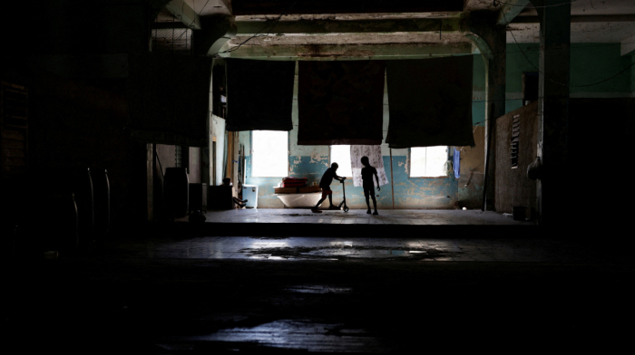 Cuba plunges into darkness as power grid collapses again