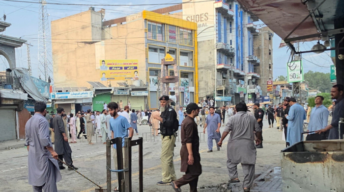 Suicide bombing at Pakistan police station kills 17 at pro-police rally