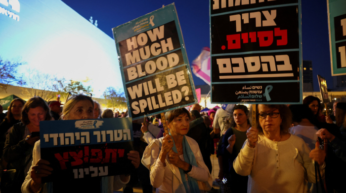 Israel sees sharp rise in long-term emigration, university study finds