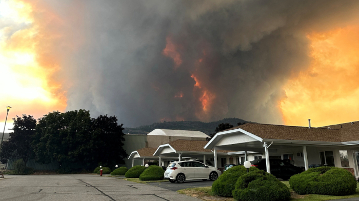 Canadian wildfire nears size of Paris as thousands flee