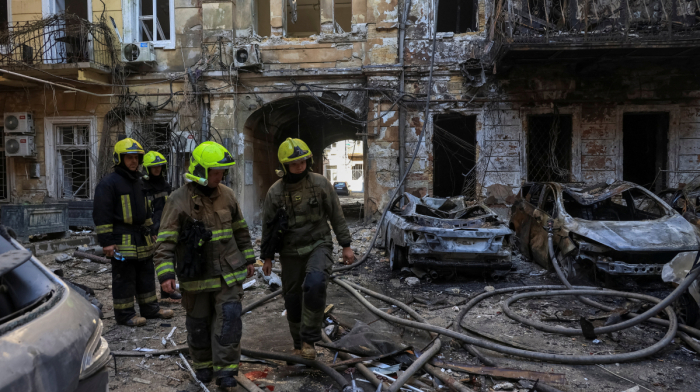 Ukraine targets Russian oil refineries as Moscow strikes Odesa