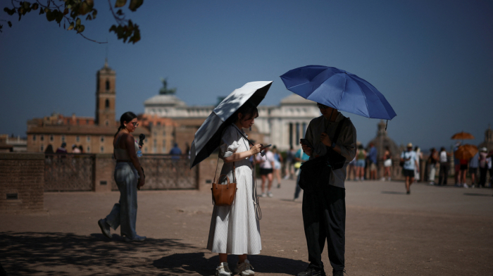 Europe faces more frequent, prolonged extreme heat, WMO warns