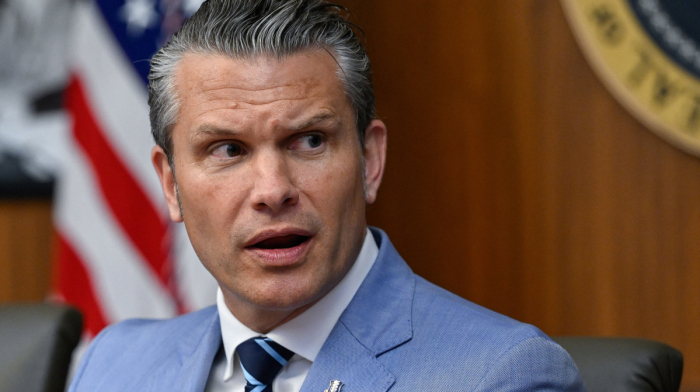 U.S. floats joint strikes with Colombia on armed groups