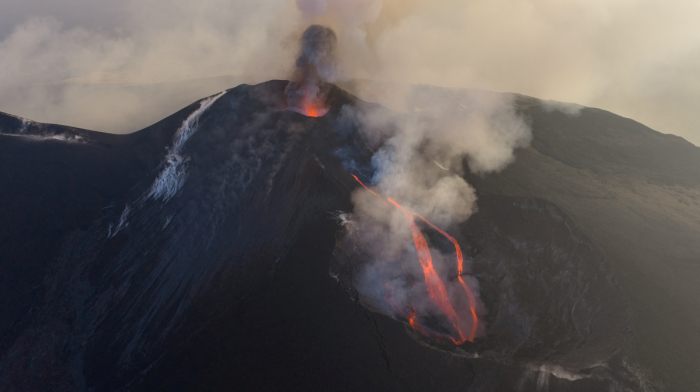 Catania Airport suspends flights following Mount Etna eruption in Sicily
